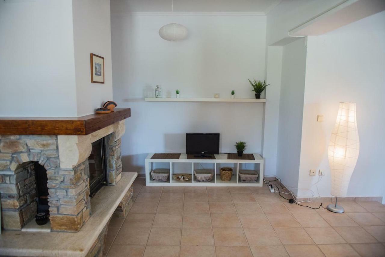 Villa Anna Nea Skioni Bagian luar foto